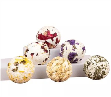 Buama folctha le bláth triomaithe fíor